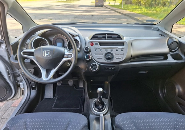 Honda Jazz cena 21999 przebieg: 124000, rok produkcji 2009 z Góra małe 154